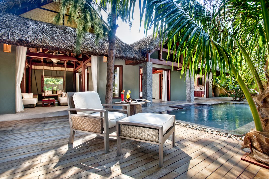L'ALYANA NINH VAN BAY