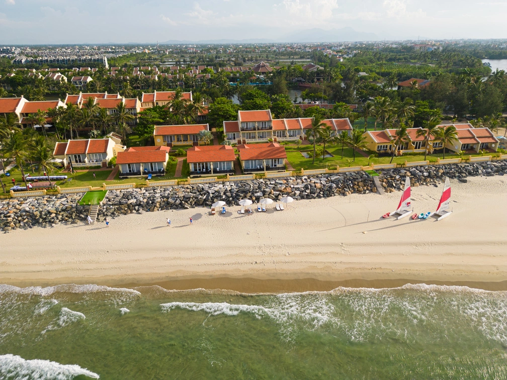 VICTORIA HOI AN BEACH RESORT & SPA